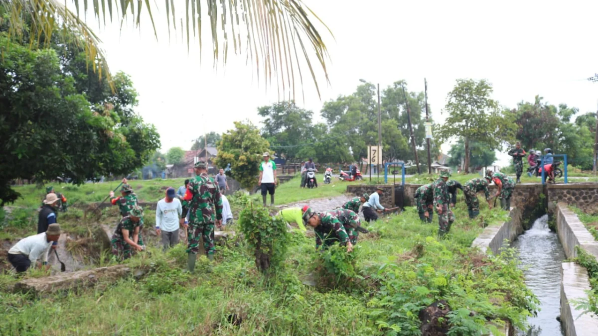 Tentara di Karawang Ramai-Ramai Keluar "Sarang"