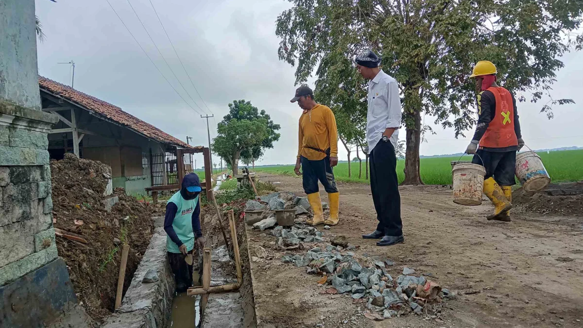 Desa Pasirjaya Kejar Target Bangun Infrastruktur