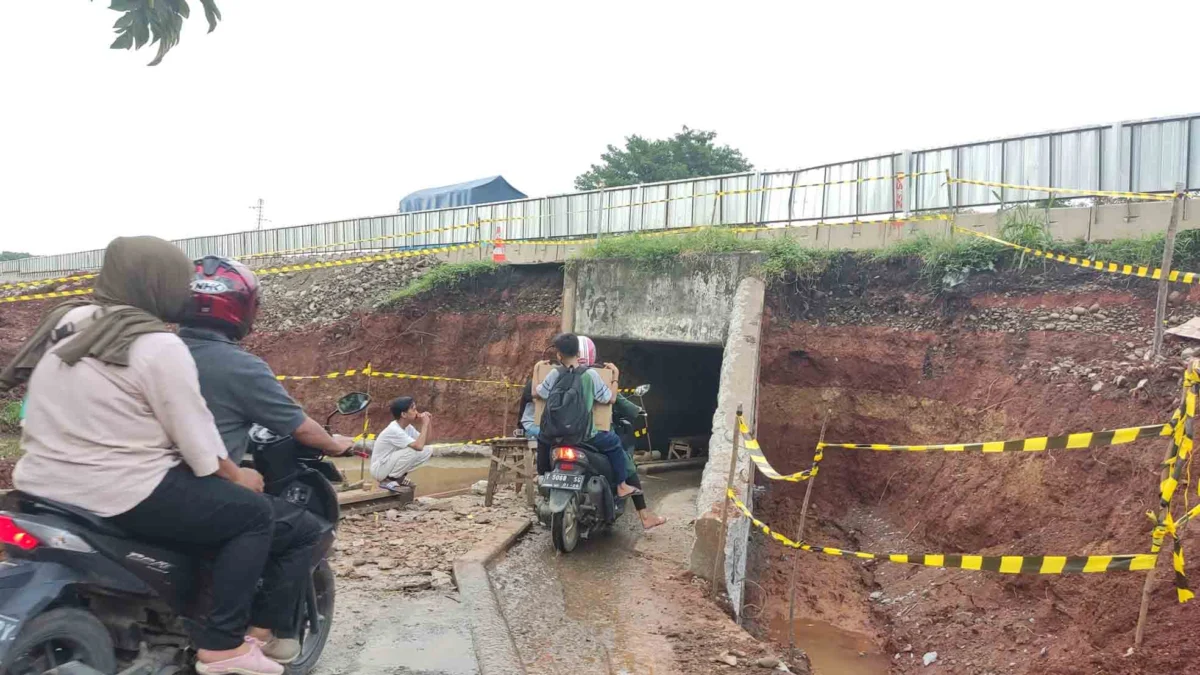 Jalan Alternatif Pancawati-Sumurkondang jadi Zona Merah Kemacetan