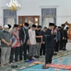Agus Harimurti Yudhoyono Takziah ke Kediaman Gubernur Ridwan kamil