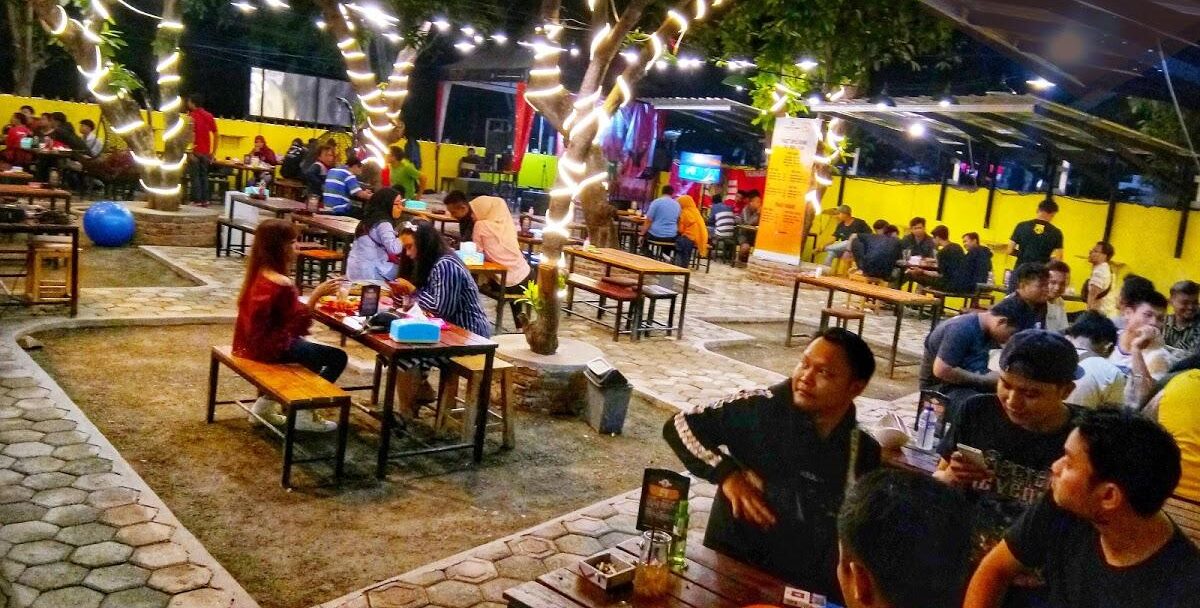 7 Kafe Tempat Nongkrong Paling Hits di Kota Karawang