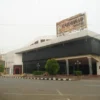 Tempat Bioskop Terbengkalai Karawang Theater: Mengalami Kebangkrutan Sehingga harus Kosong Bertahun-tahun