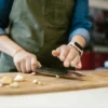 Pisau adalah salah satu peralatan dapur yang sering digunakan, dan pisau berkarat, itu adalah masalah. Simak cara membersihkan pisau berkarat.