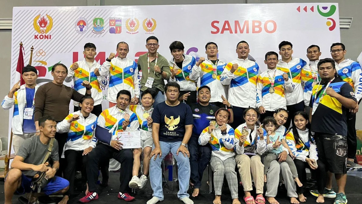 Sumbang Dua Emas, Atlet Karawang Antarkan Jabar Juara Umum BK PON Cabor Sambo