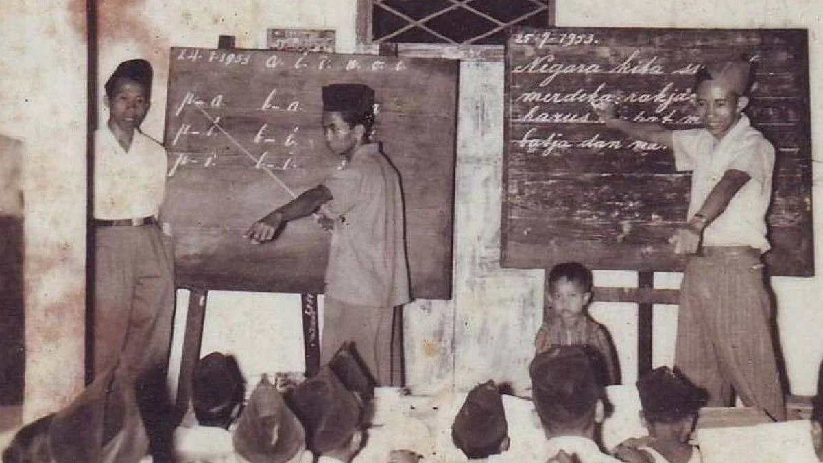 Sejarah Hari Guru Nasional, Mengadakan Kongres Guru Indonesia di Surakarta, Jawa Tengah Pada Tahun 1945