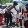 Polres Karawang Sulap Kapal Patroli Air Jadi Perpustakaan Terapung untuk Anak- anak Pesisir Pedes dan Cilebar