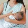 Cara Menangani Bayi Gumoh Setelah Minum ASI (Foto/pampers.co.uk)