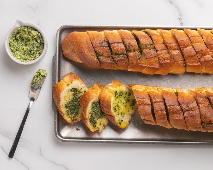 Resep Roti Baguette Garlic Cheese yang Menggugah Selera, Simak Cara Membuatnya!