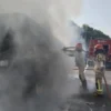 Mobil KONI Kota Bekasi Terbakar di Tol Cipularang Ruas Jatiluhur