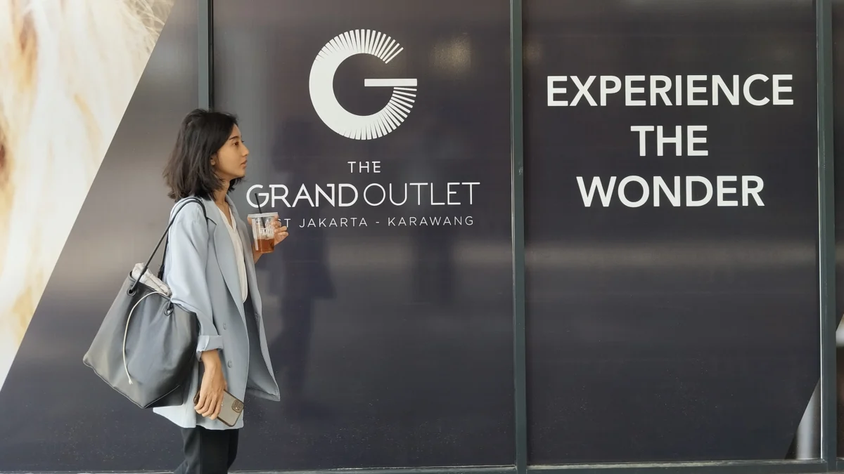 Berbelanja Mewah di The Grand Outlet - East Jakarta Karawang