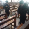 Polisi Sisir Gereja-gereja di Karawang