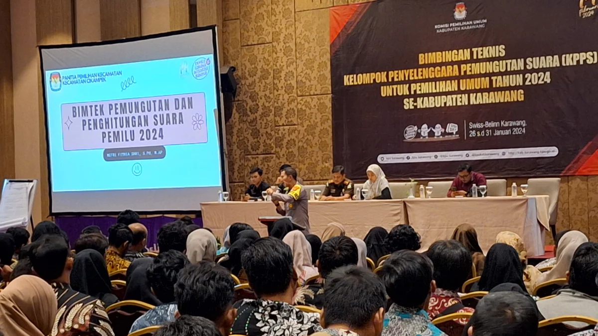KPU Karawang Tutup Bimtek KPPS dengan Pesan Jaga Integritas Peyelenggara