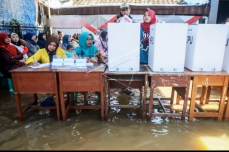 Rawan Banjir, Beberapa TPS di Cikarang Selatan Dipindahkan ke Lokasi Aman