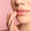 12 Tips Menjaga Bibir Tetap Sehat Alami Yang Diidamkan Para Wanita