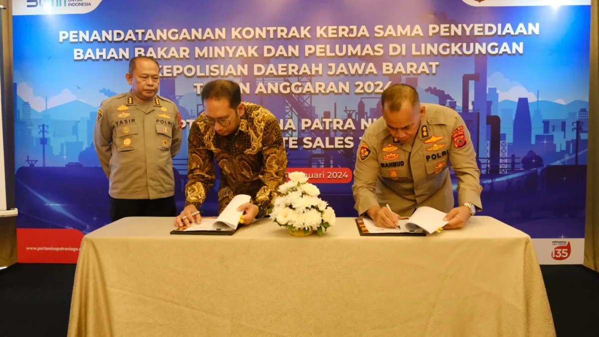PT Pertamina Patra Niaga Regional Jawa Bagian Barat (JBB) dan Kepolisian Daerah (Polda) Jawa Barat tandatangani Perjanjian Kerjasama Penyediaan Bahan Bakar Minyak dan Pelumas di Lingkungan Polda Jawa Barat