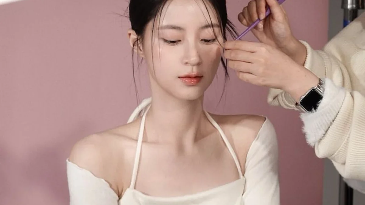Tutorial Make Up Flawless Ala Cewek Korea (foto/Sung Ziyong)