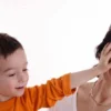Ubah Kebiasaan Anak Balita Yang Sering Memukul! Berikut 7 Cara Mengatasinya 