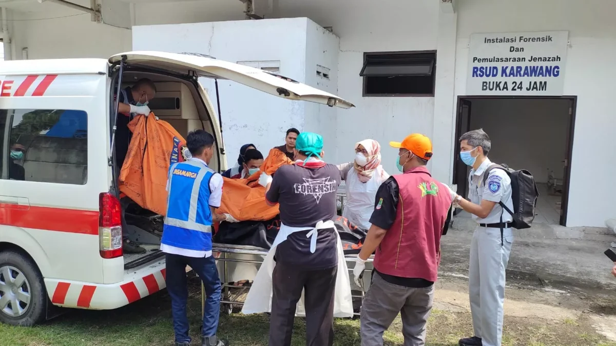 Jenazah Korban Kecelakaan Maut Km 58 Tol Japek